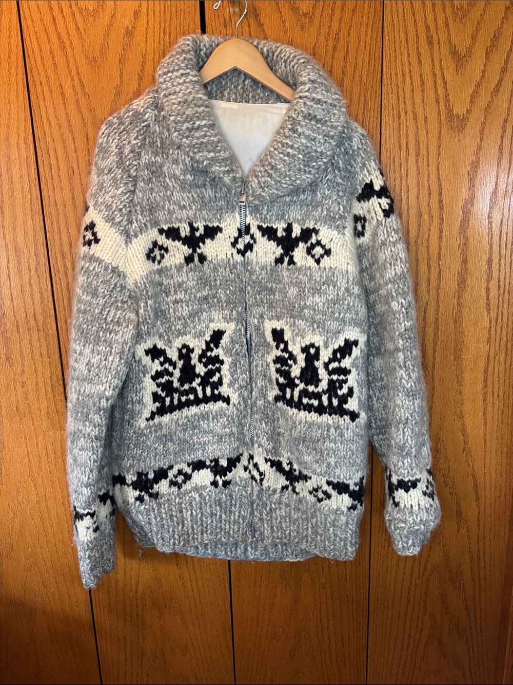 VintageHandmade cowichan style wool Cardigan thunderbird Motif & shawl collar.
